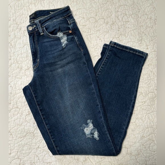 Judy Blue Denim - Judy Blue Dark Wash Distressed Boyfriend Jeans